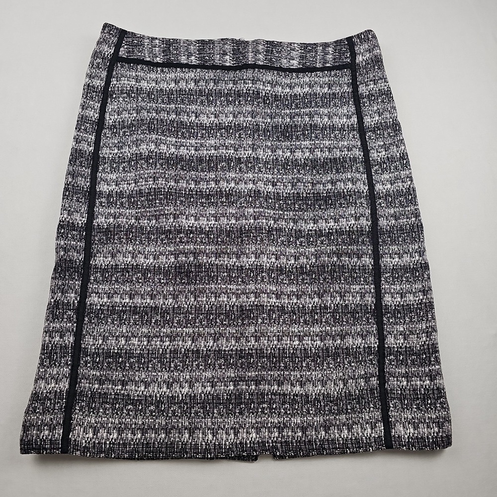 Liz Claiborne Skirt Women's 4P Petite Short Tweed Black/White Lined Ribbon Trim